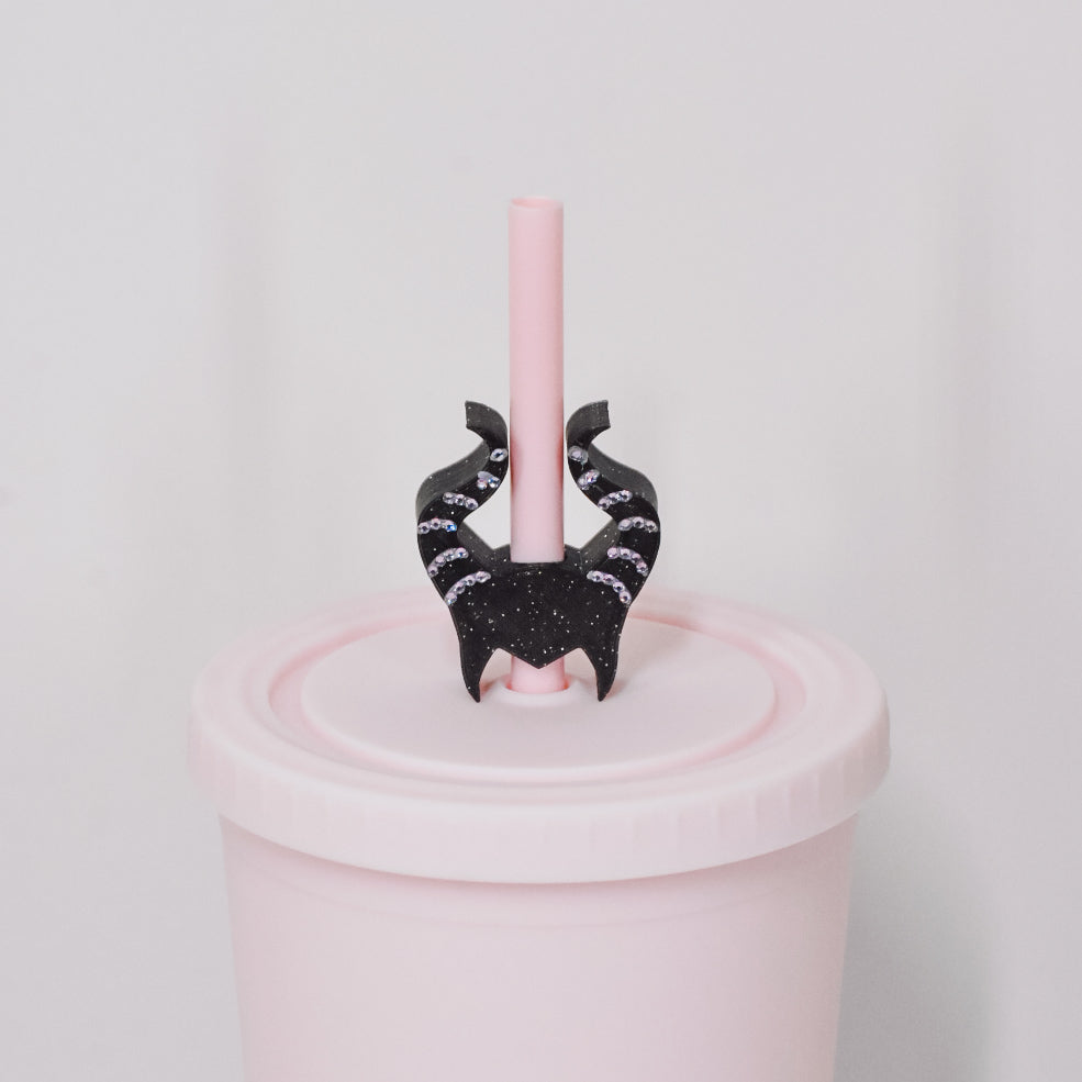 Dragon Queen Straw Charm